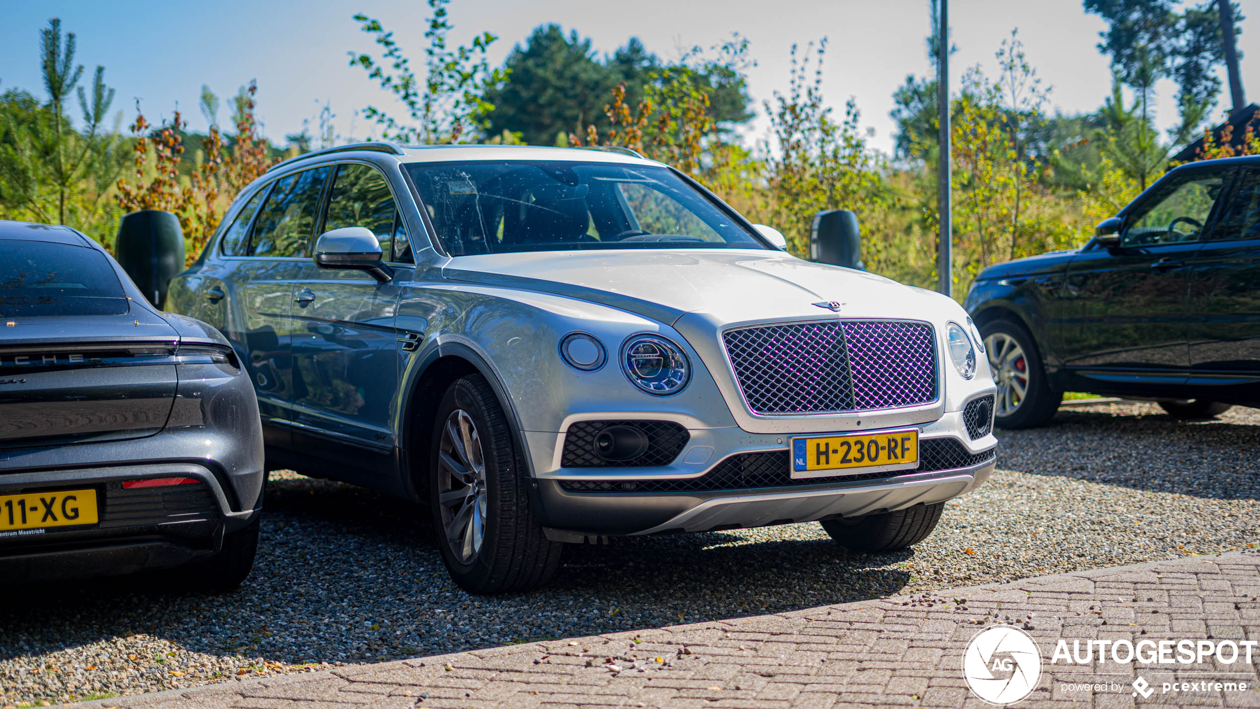 Bentley Bentayga Hybrid