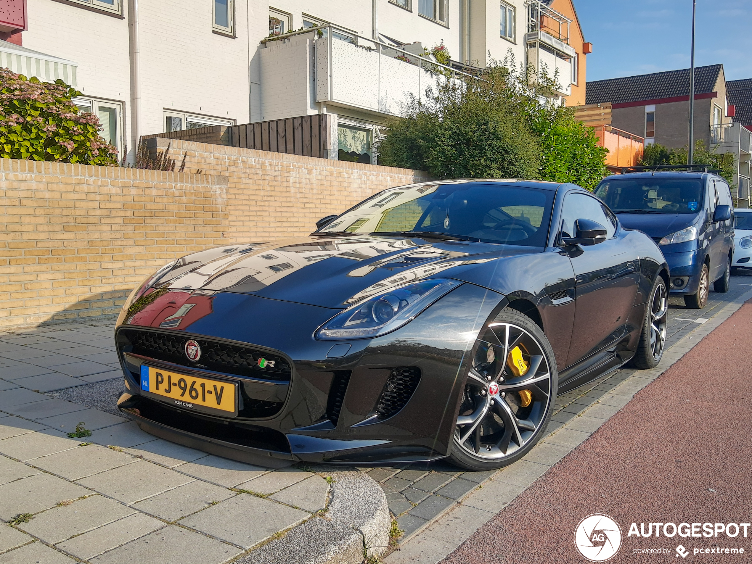 Jaguar F-TYPE R AWD Coupé