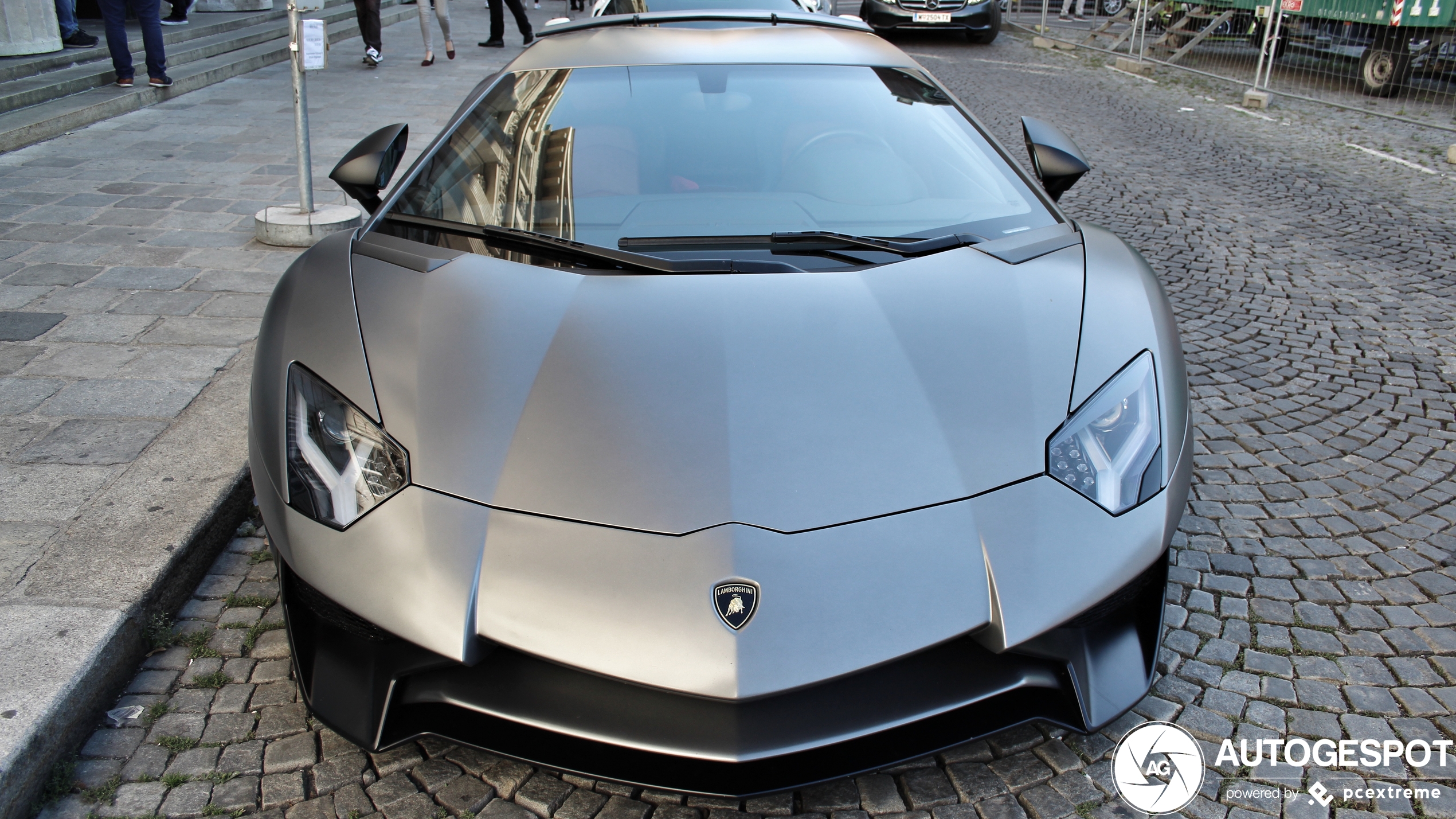 Lamborghini Aventador LP700-4