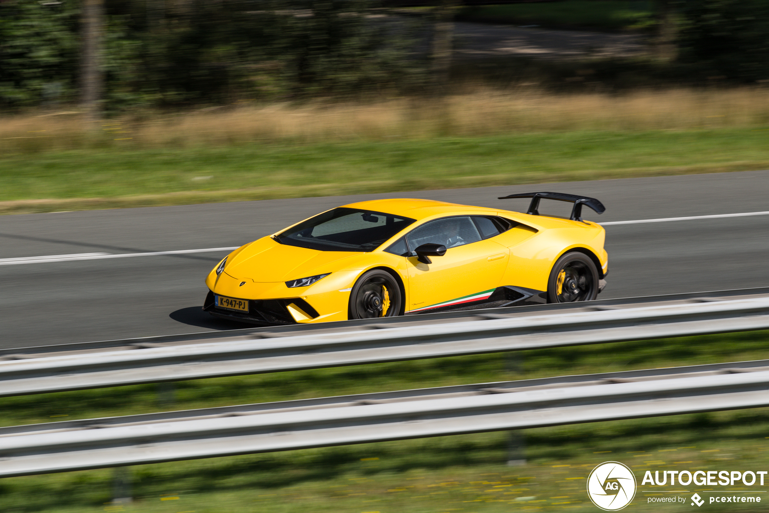 Lamborghini Huracán LP640-4 Performante