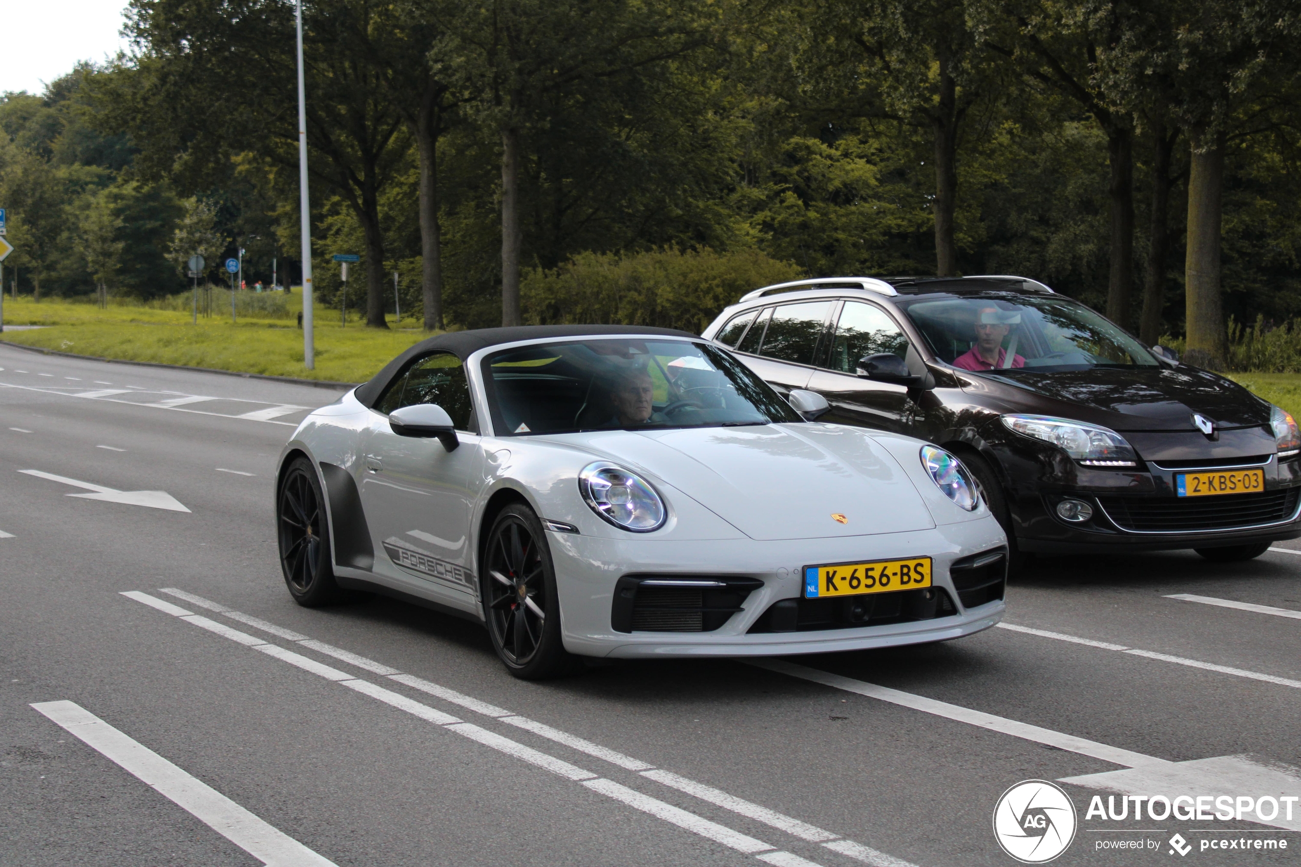 Porsche 992 Carrera 4S Cabriolet