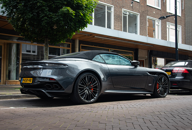 Aston Martin DBS Superleggera Volante