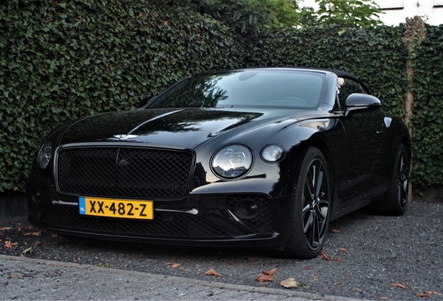 Bentley Continental GTC 2019