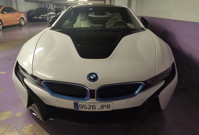 BMW i8