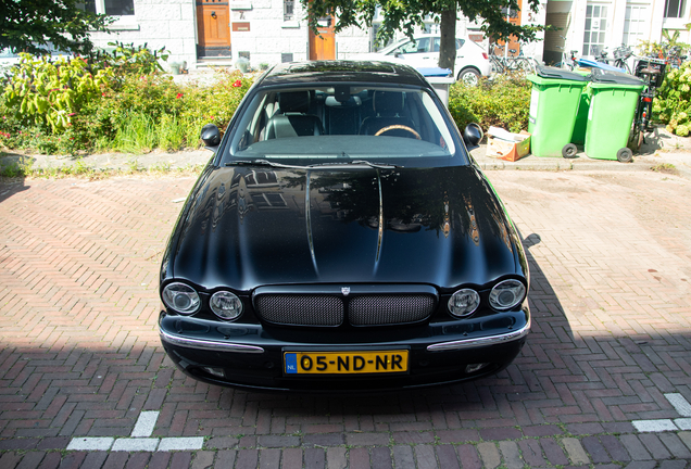 Jaguar XJR