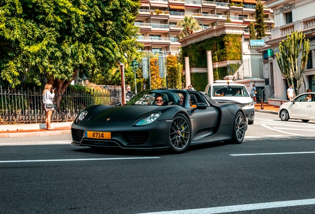 Porsche 918 Spyder Weissach Package