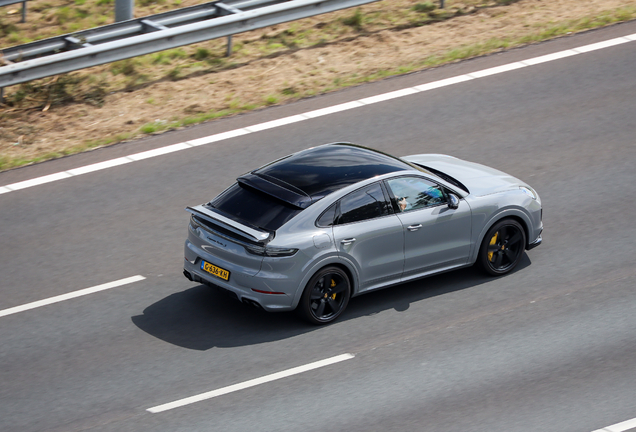 Porsche Cayenne Coupé Turbo S E-Hybrid