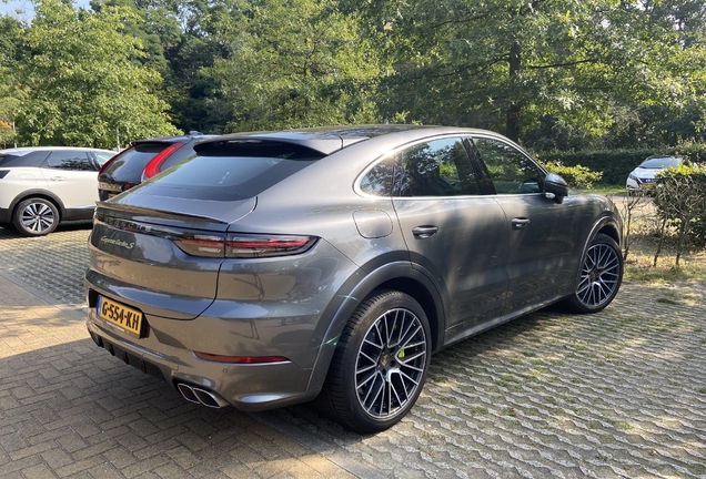 Porsche Cayenne Coupé Turbo S E-Hybrid