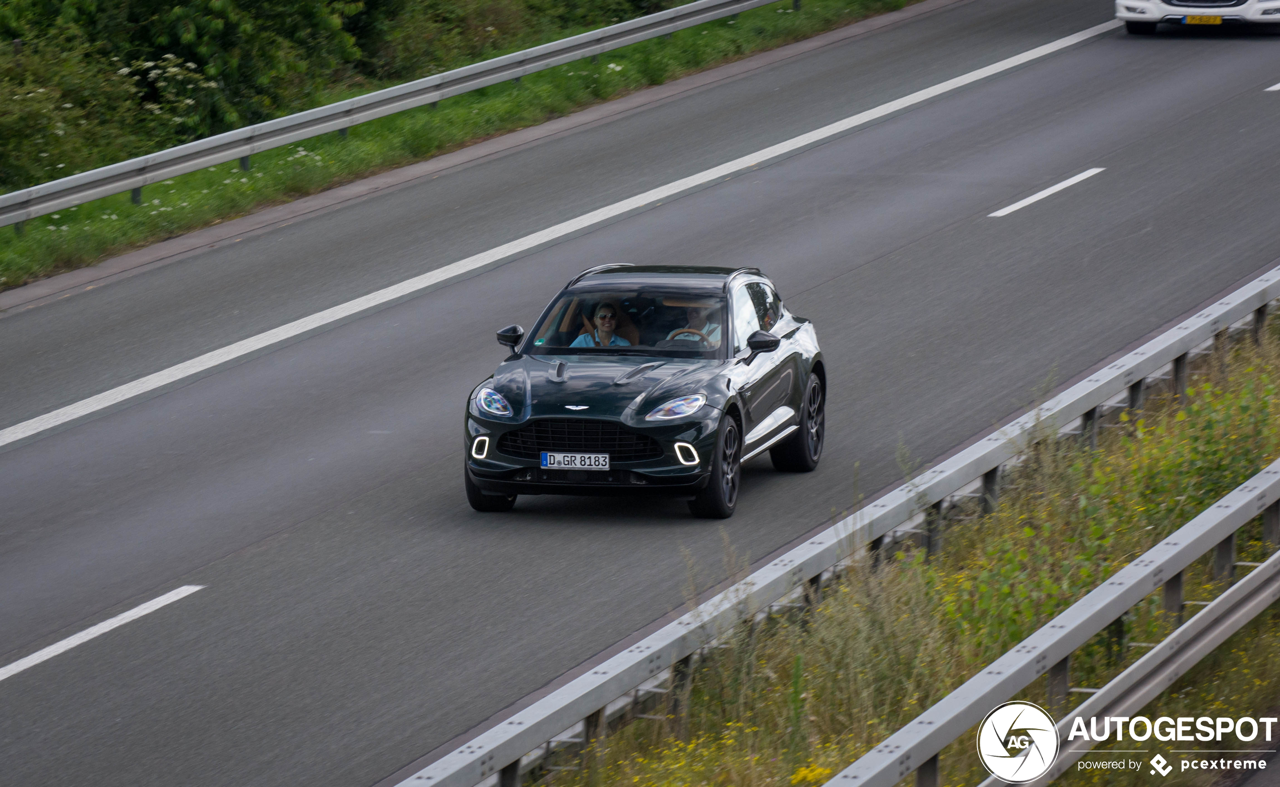 Aston Martin DBX