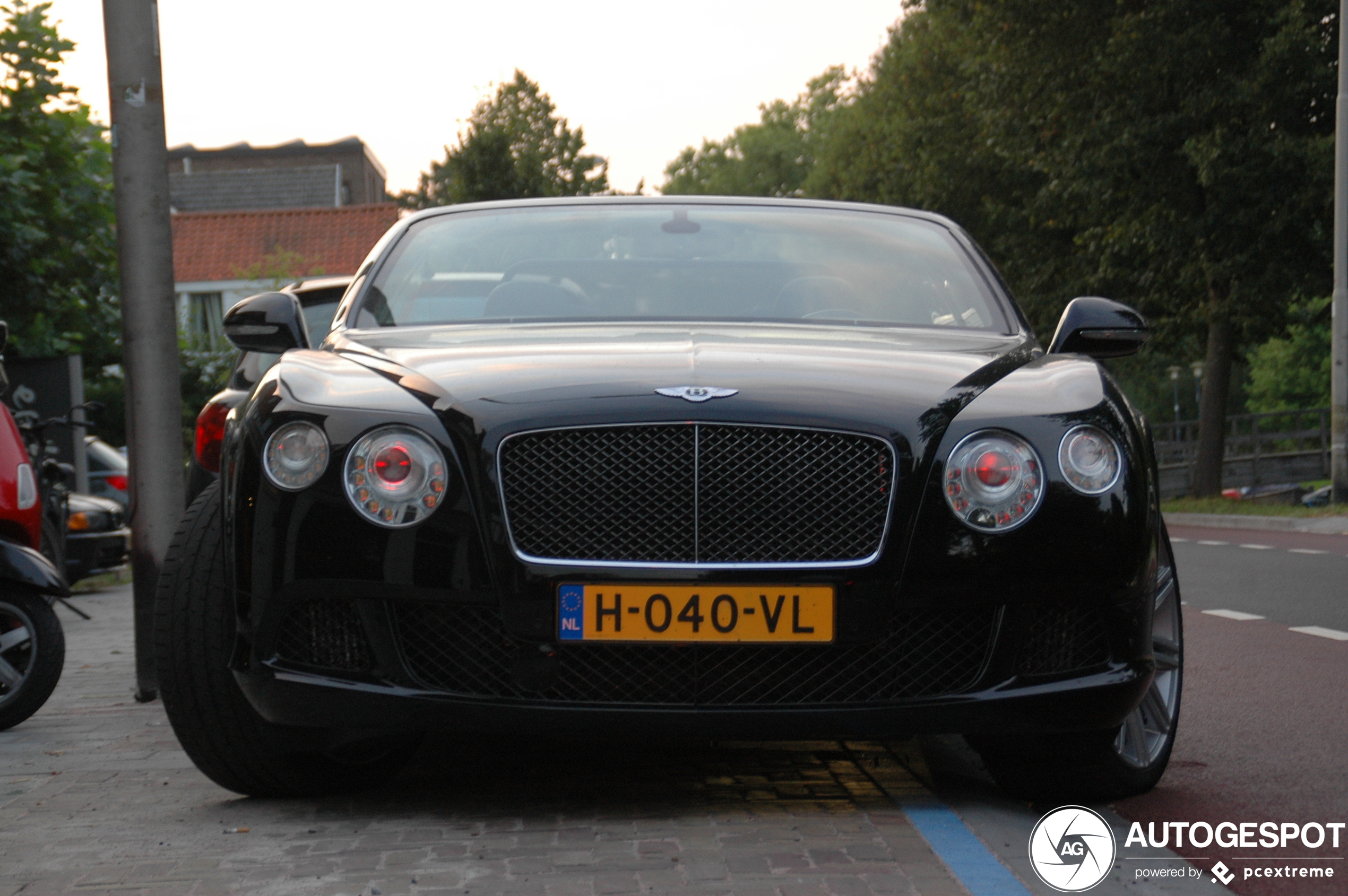 Bentley Continental GTC Speed 2013