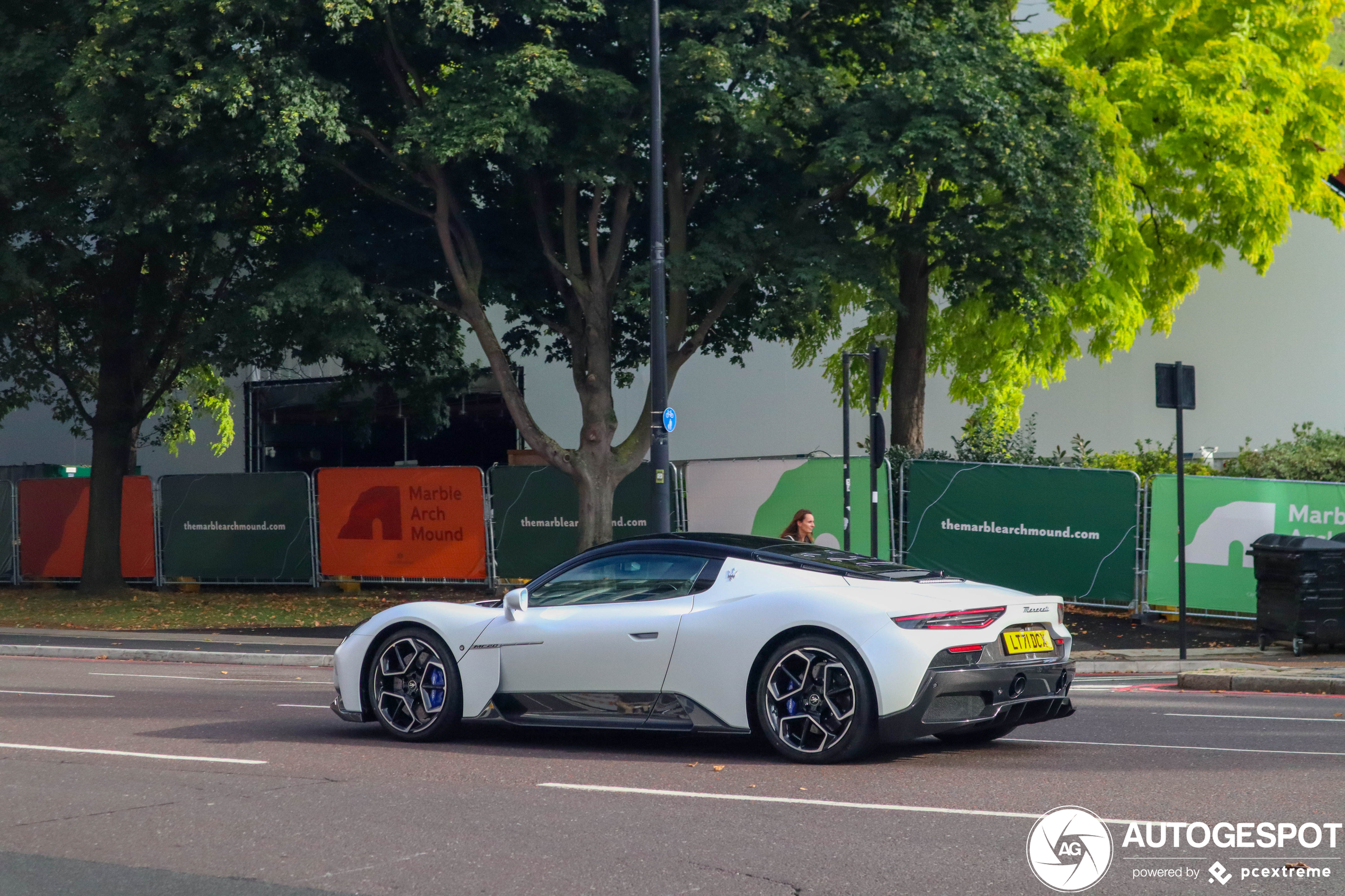 Waanzinnig! Eerste Maserati MC20 in Europa gespot