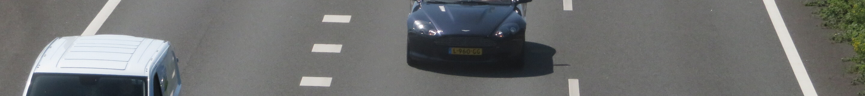 Aston Martin DB9 Volante