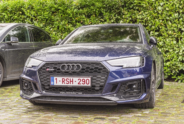 Audi RS4 Avant B9