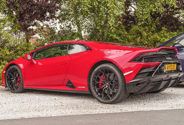 Lamborghini Huracán LP640-4 EVO