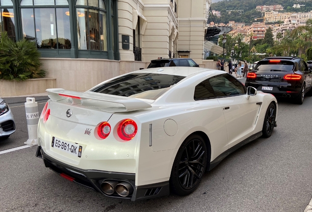 Nissan GT-R 2017