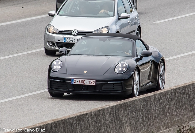 Porsche 992 Carrera 4S Cabriolet