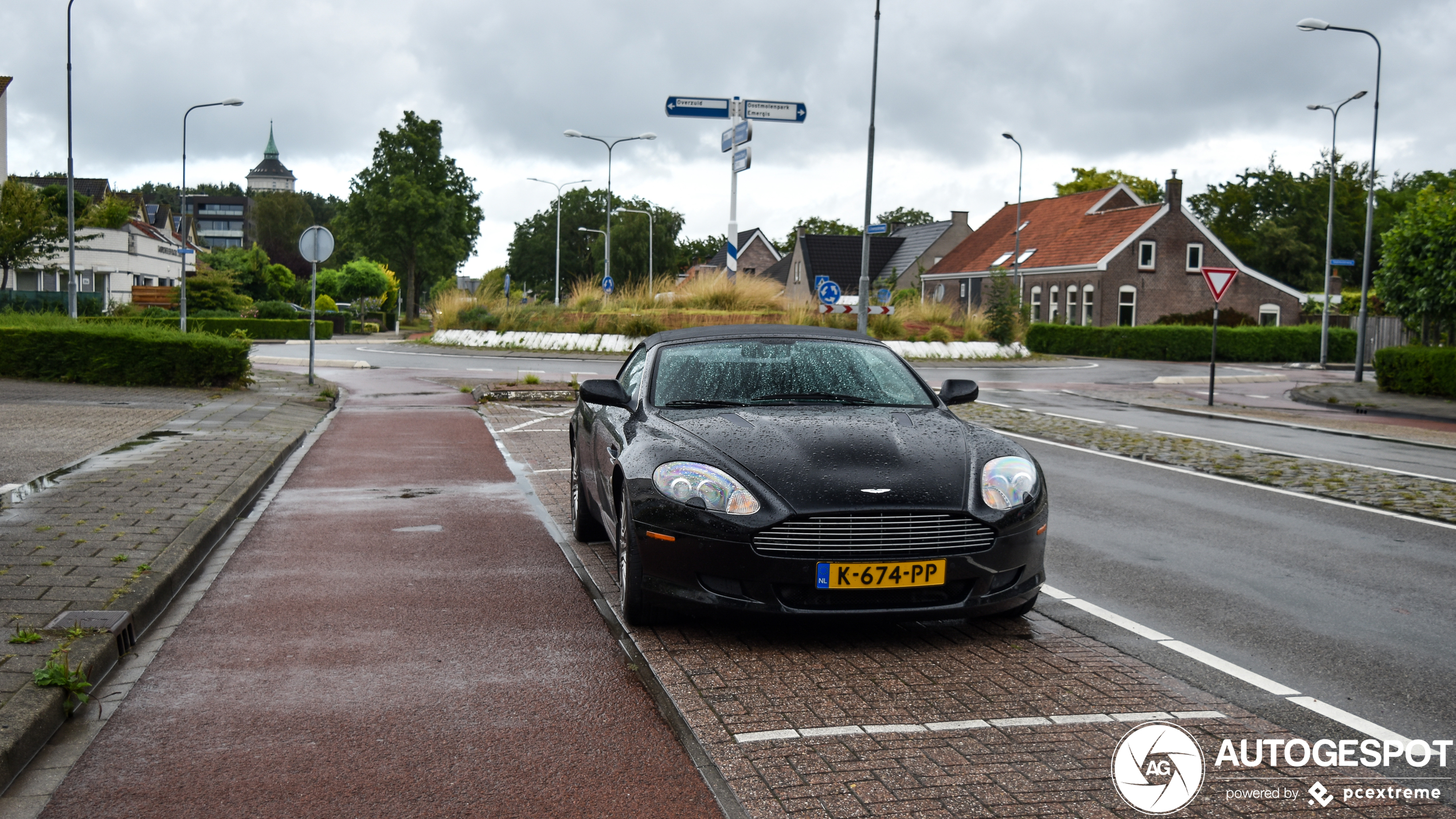 Aston Martin DB9 Volante