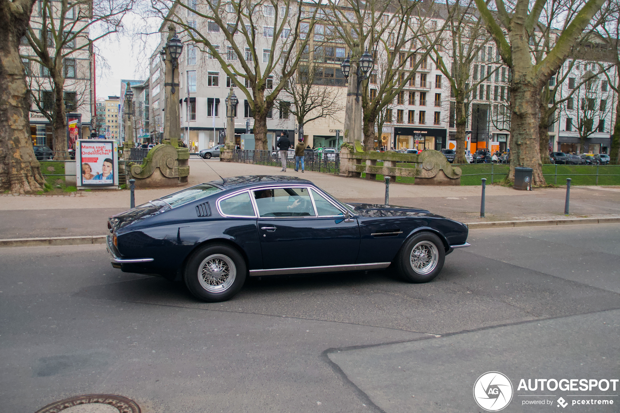 Aston Martin DBS Vantage