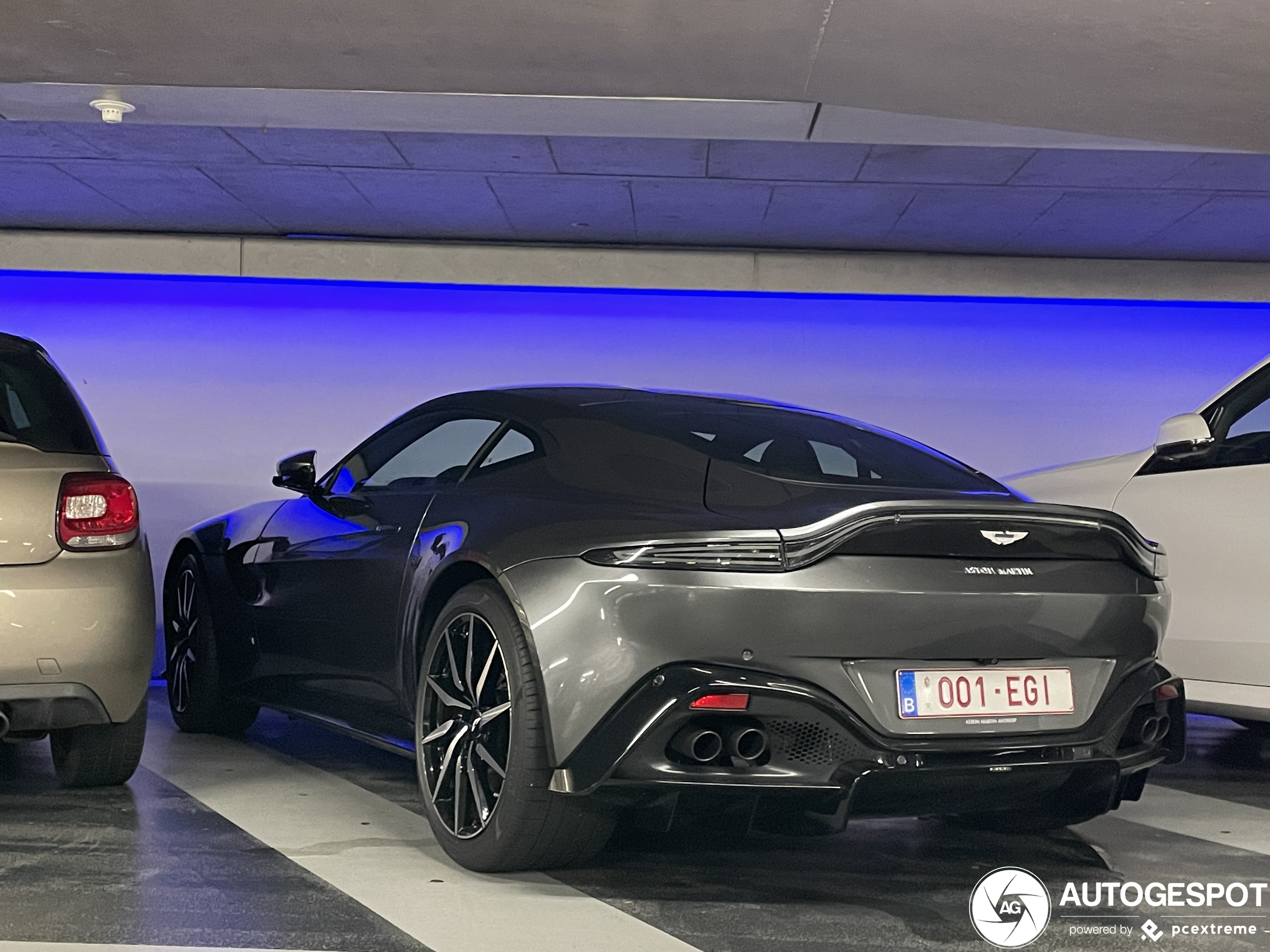 Aston Martin V8 Vantage 2018