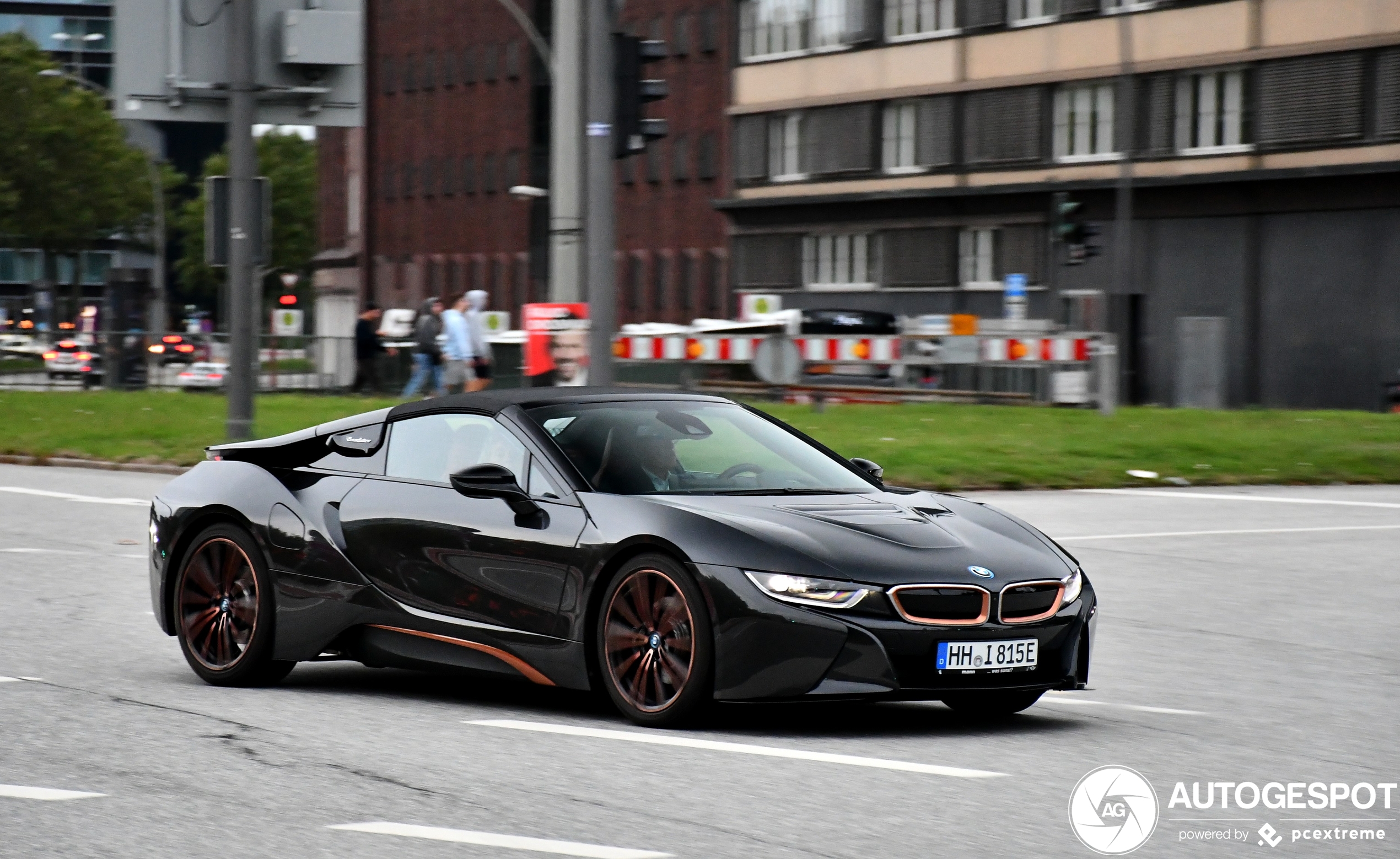 BMW i8 Roadster Ultimate Sophisto Edition