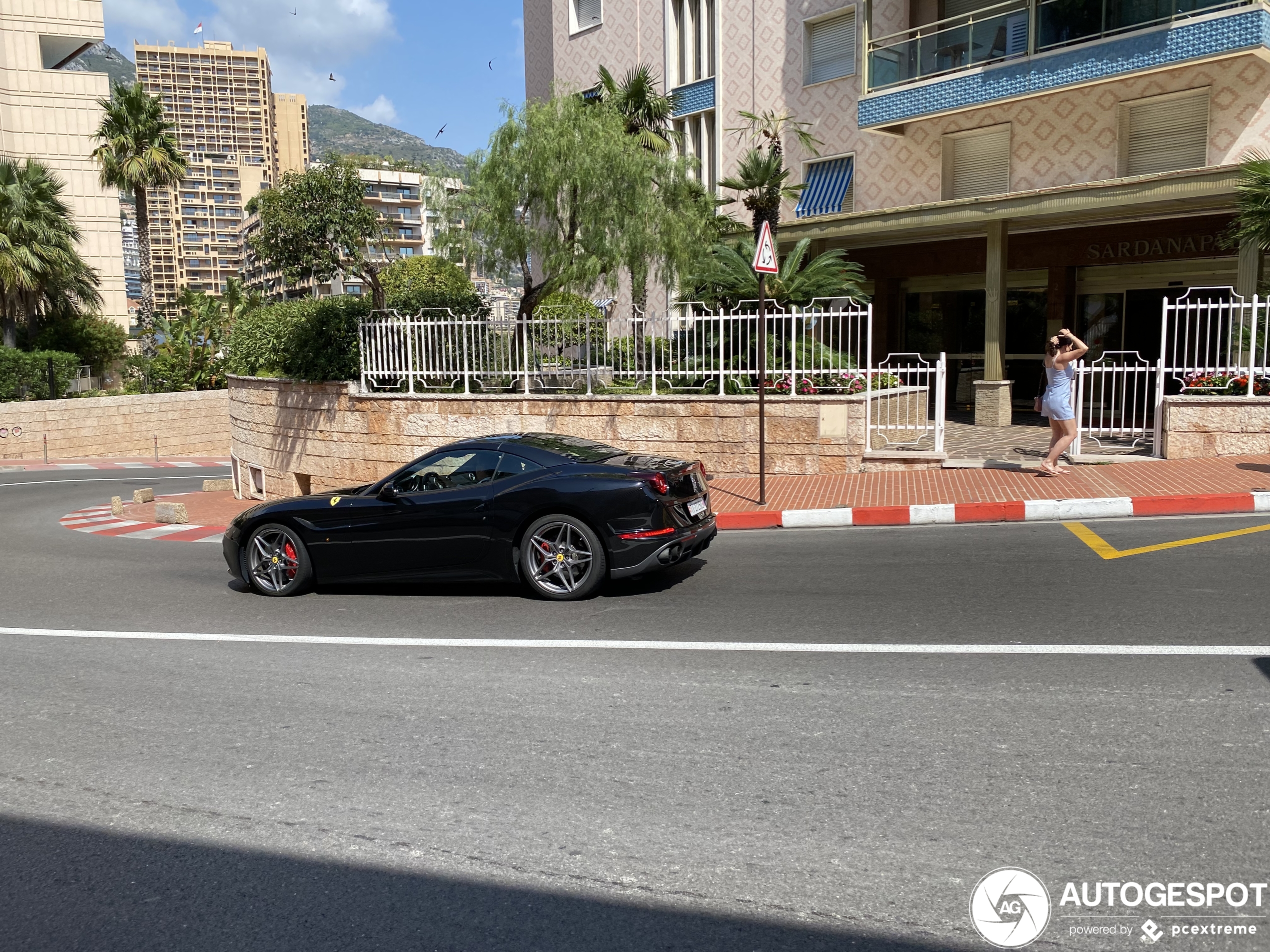 Ferrari California T