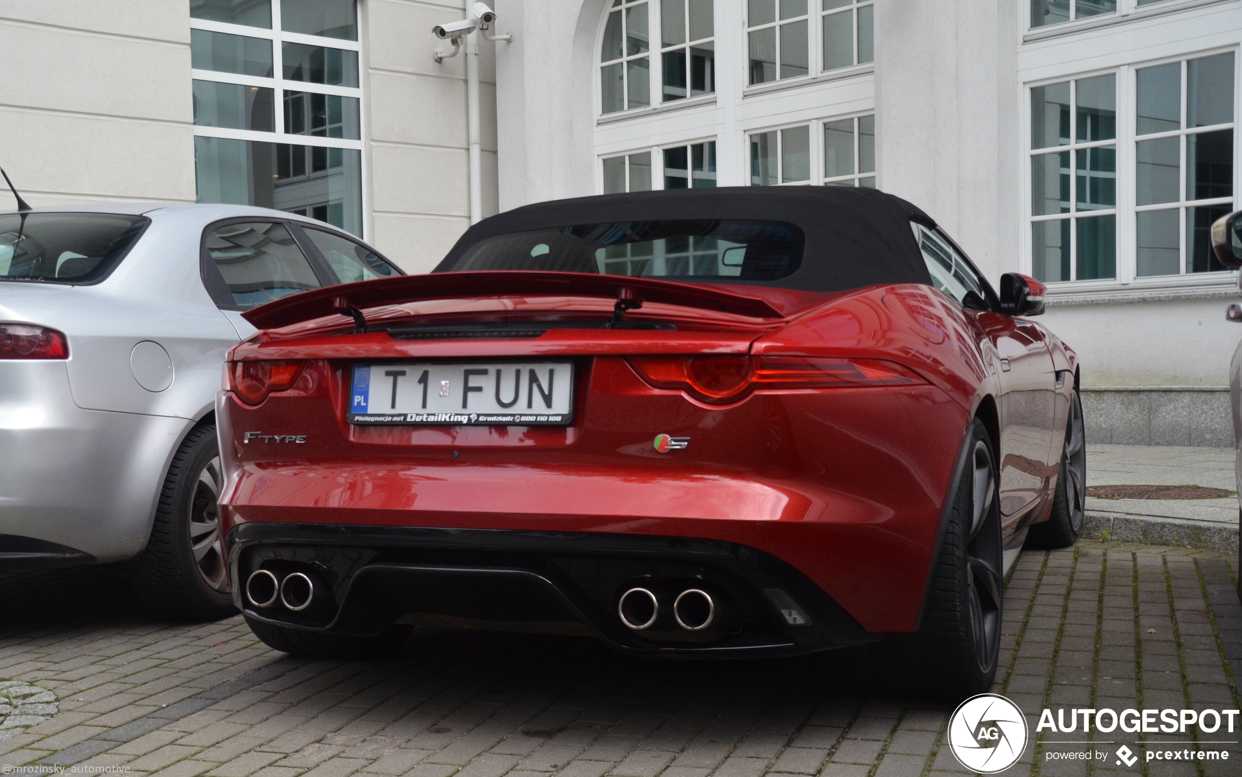 Jaguar F-TYPE S V8 Convertible