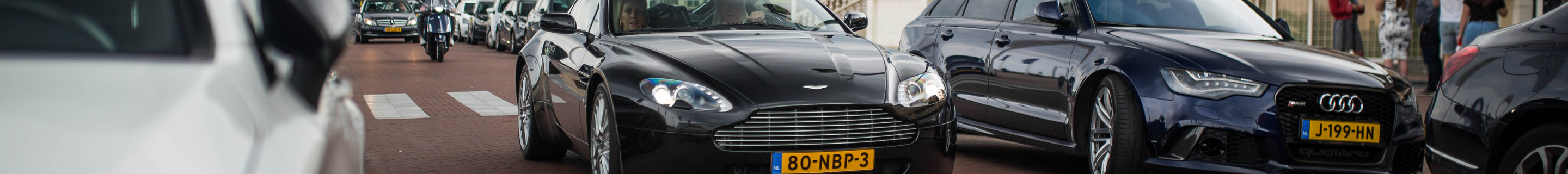 Aston Martin V8 Vantage