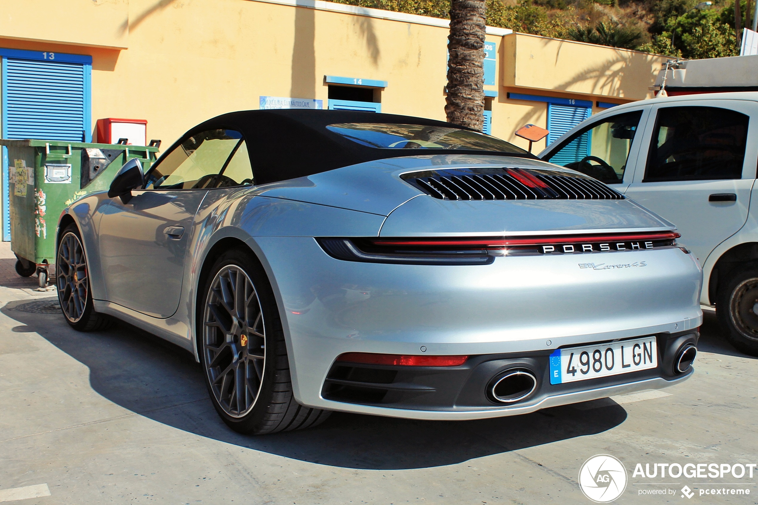 Porsche 992 Carrera 4S Cabriolet