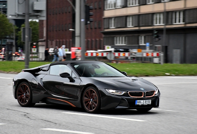 BMW i8 Roadster Ultimate Sophisto Edition