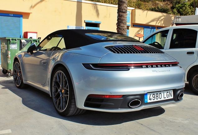 Porsche 992 Carrera 4S Cabriolet