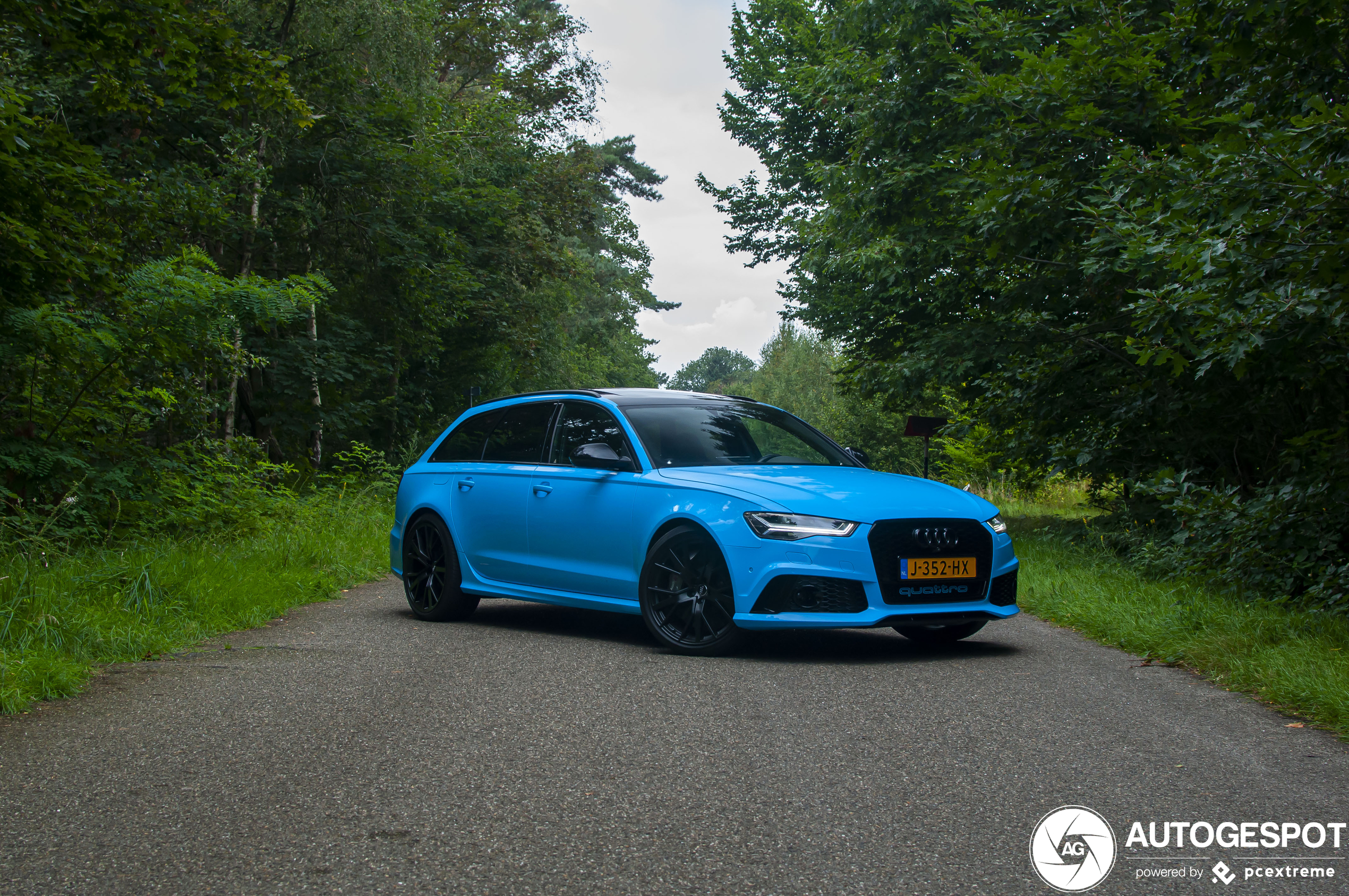 Audi RS6 Avant C7 2015