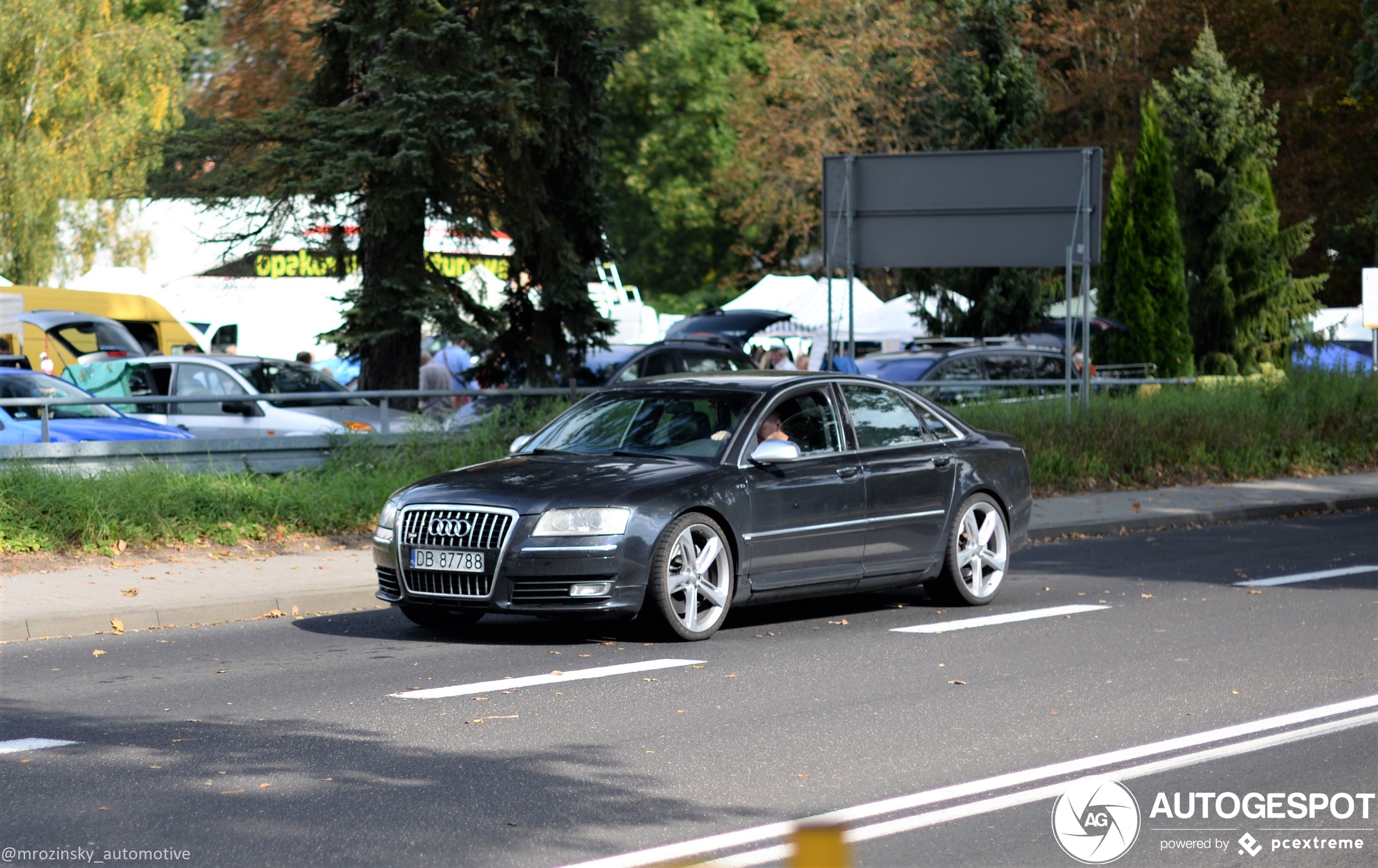 Audi S8 D3