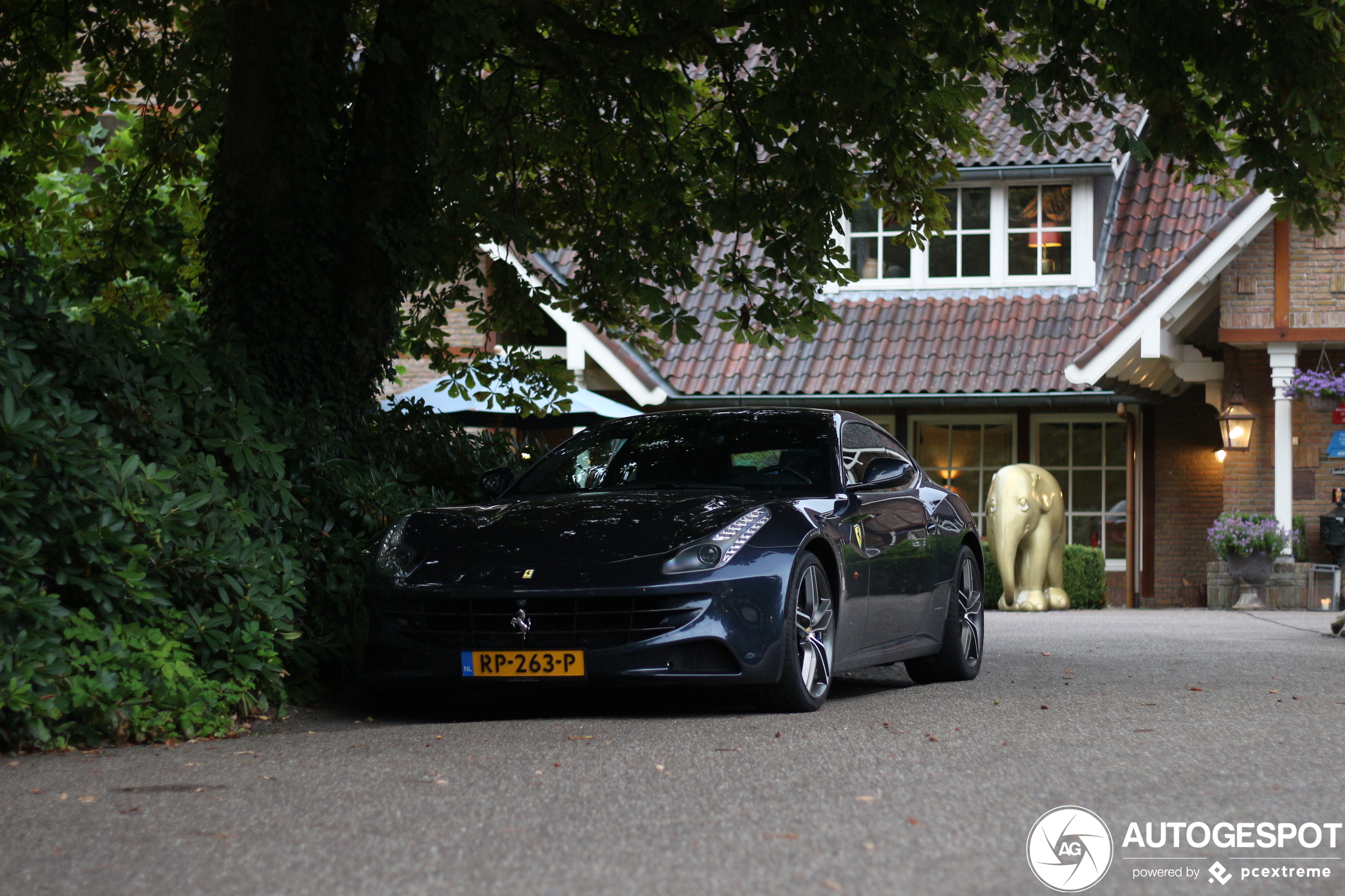 Ferrari FF