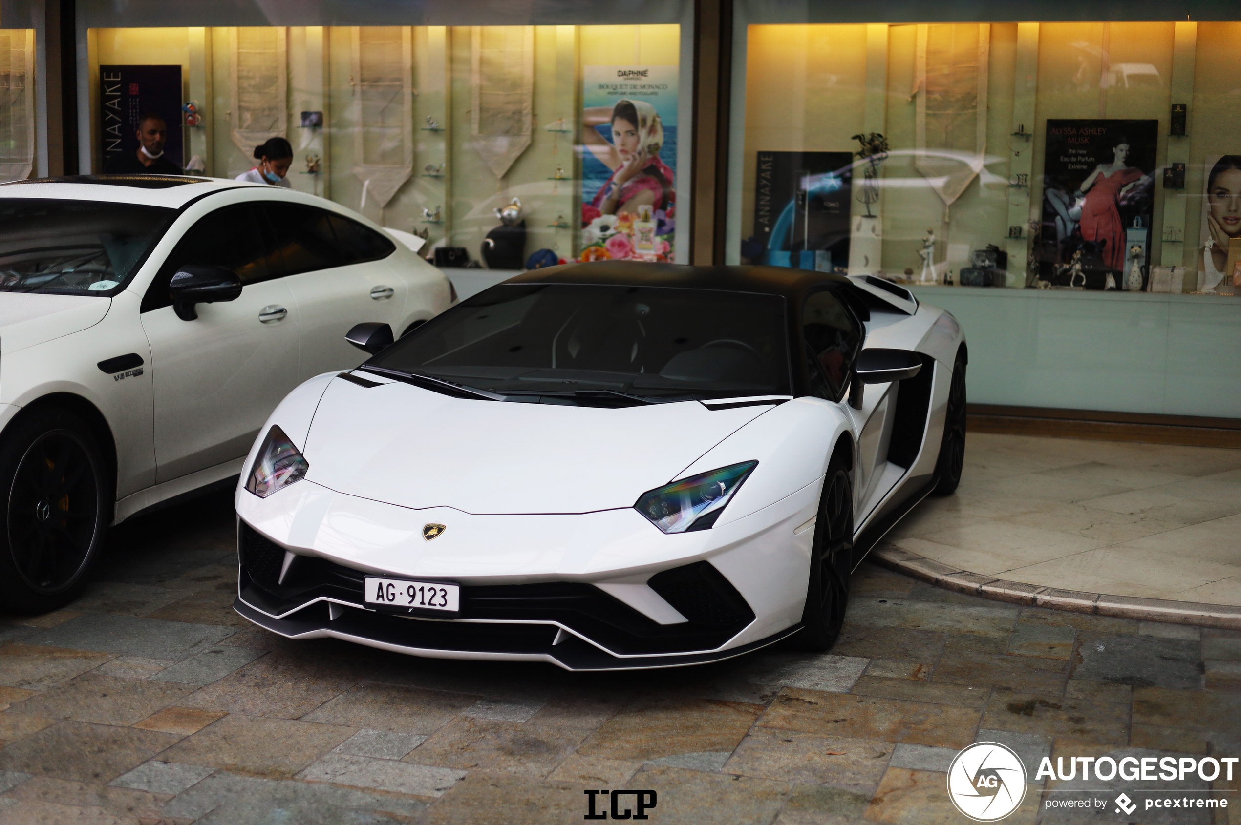 Lamborghini Aventador S LP740-4