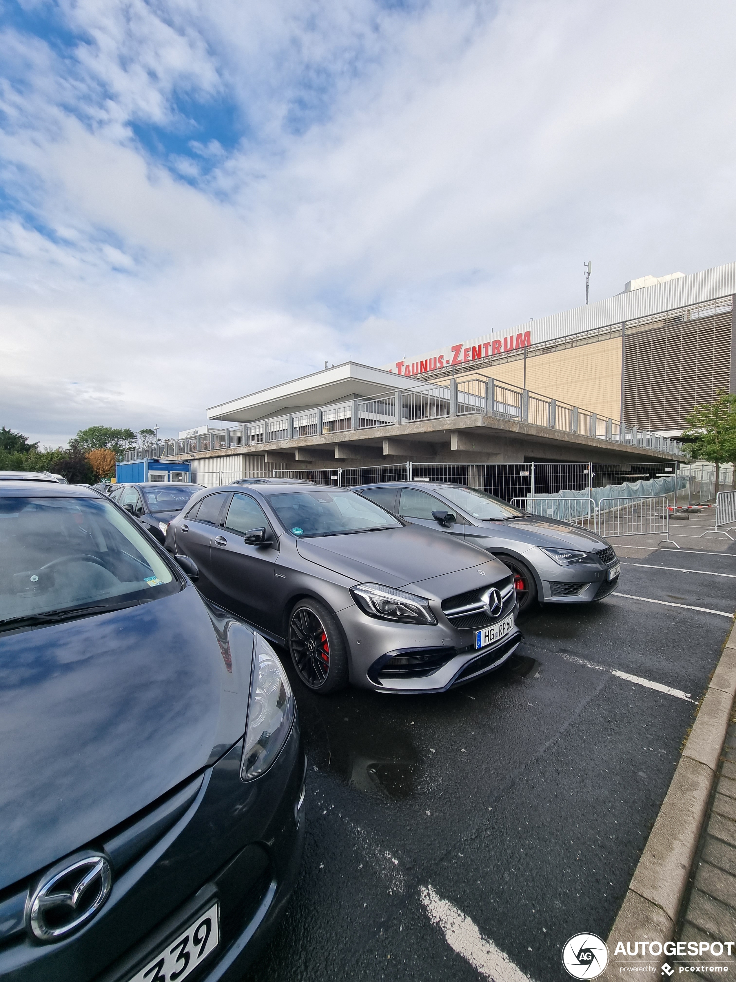 Mercedes-AMG A 45 W176 2015