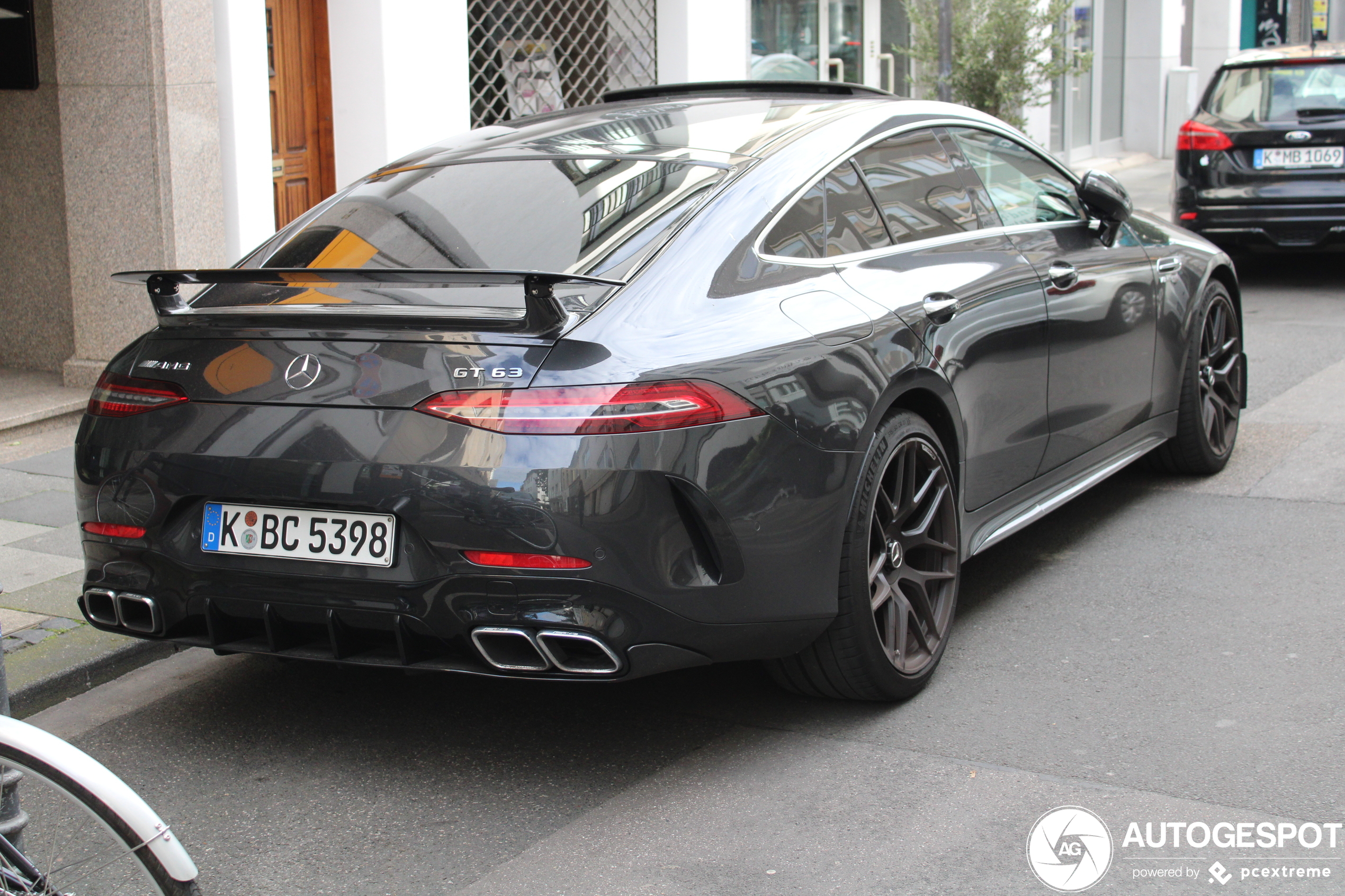 Mercedes-AMG GT 63 X290