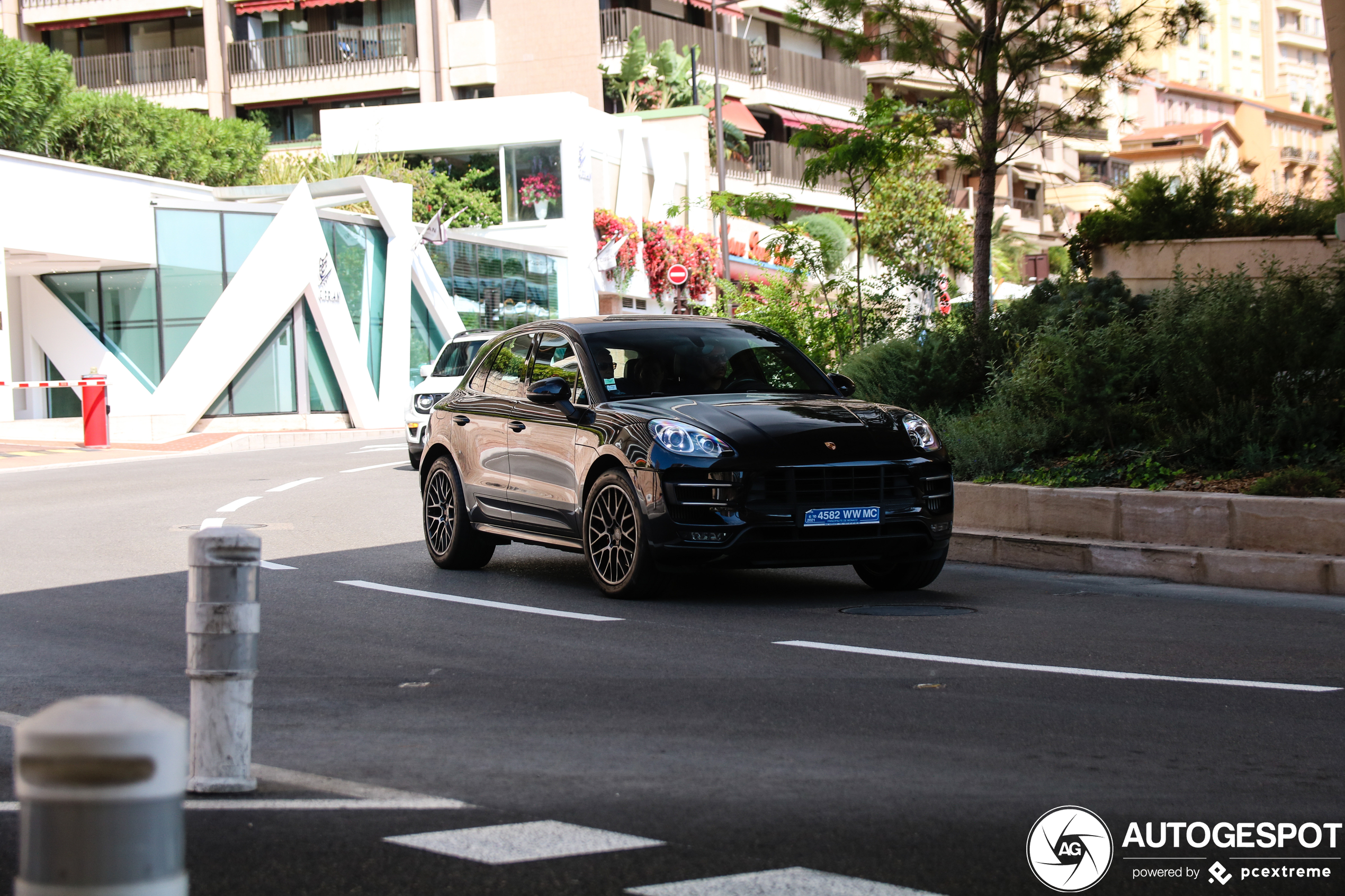 Porsche 95B Macan Turbo