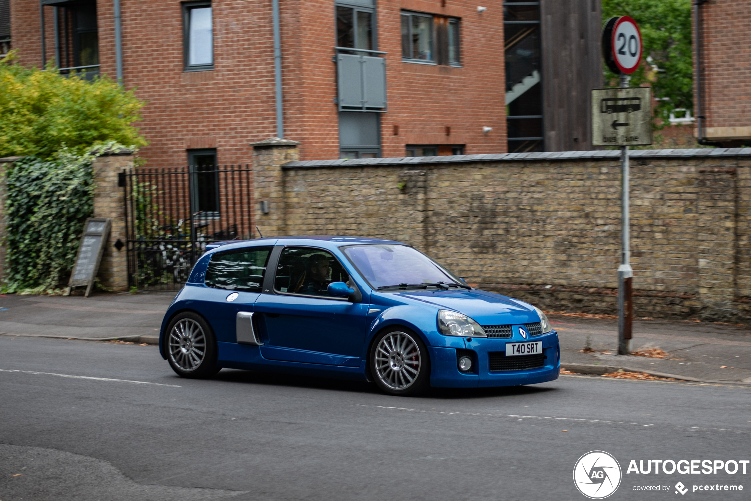 Renault Clio V6 Phase II