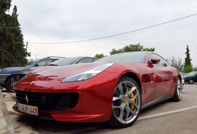 Ferrari GTC4Lusso T