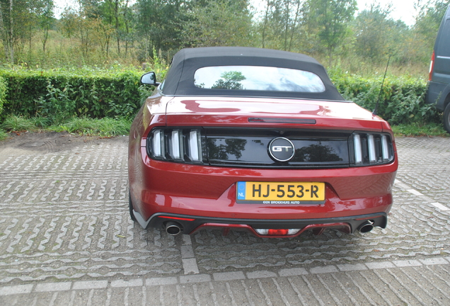 Ford Mustang GT Convertible 2015