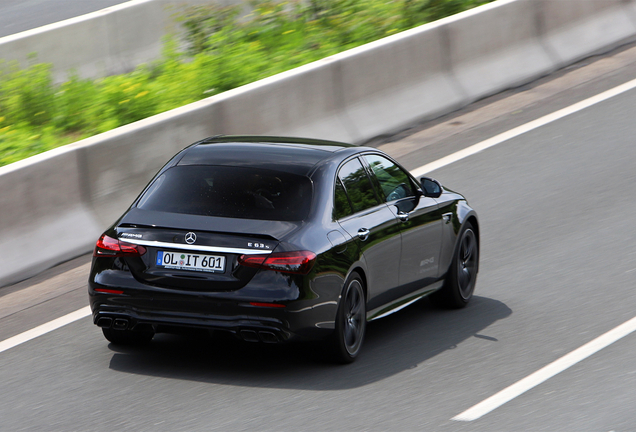 Mercedes-AMG E 63 S W213 2021