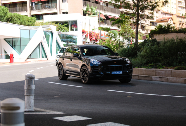 Porsche 95B Macan Turbo MkI