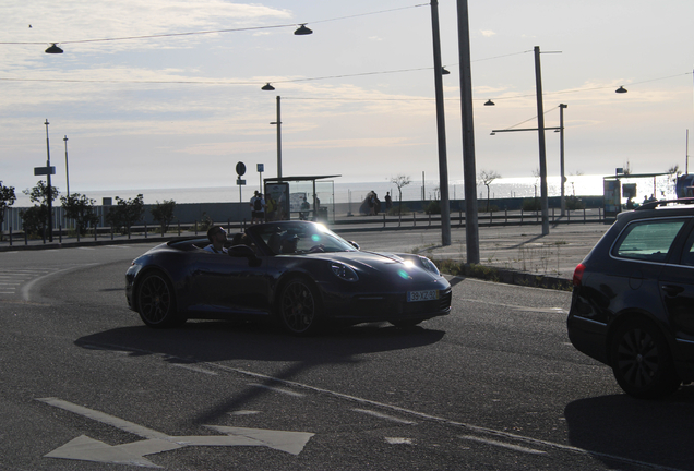 Porsche 992 Carrera 4S Cabriolet