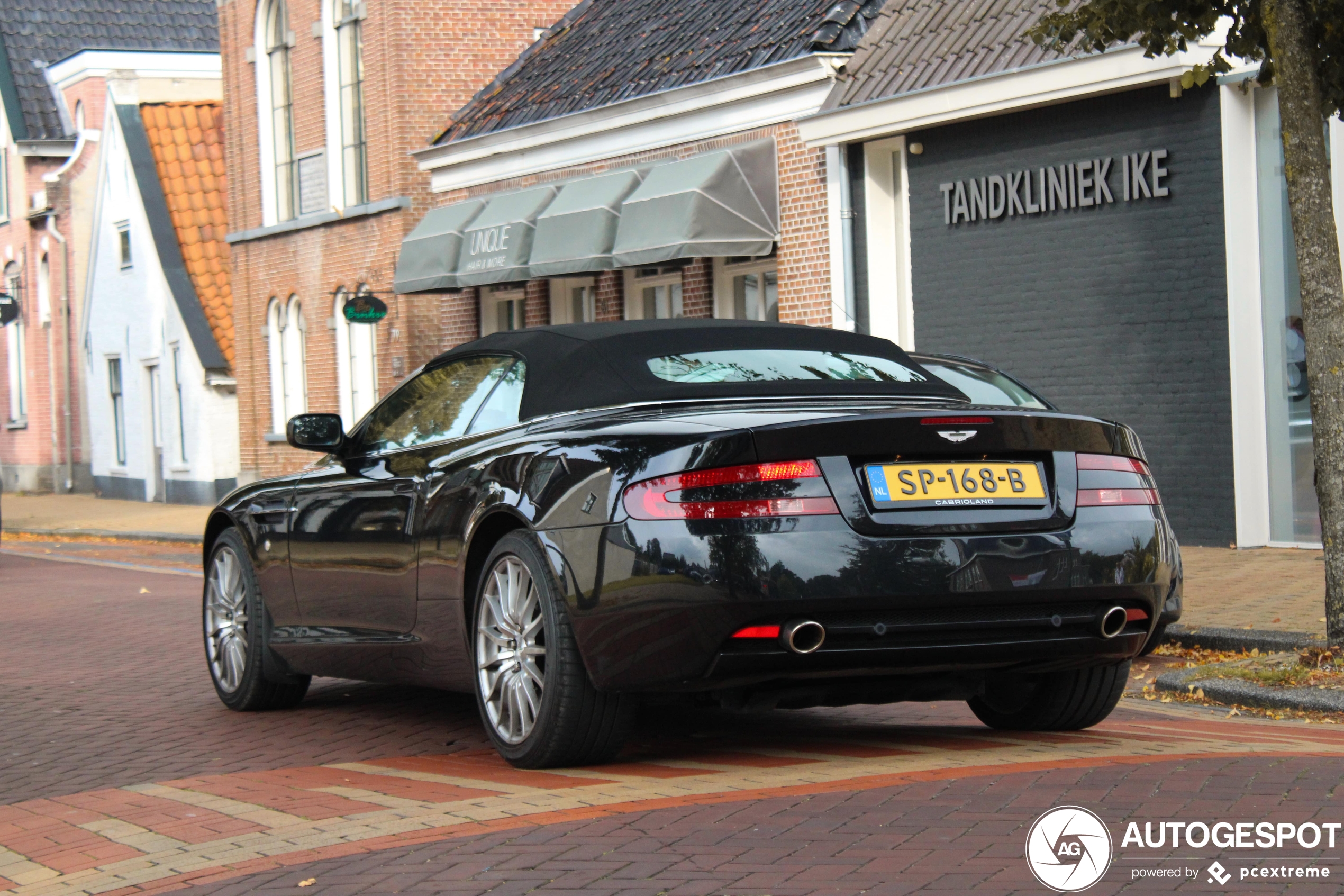 Aston Martin DB9 Volante