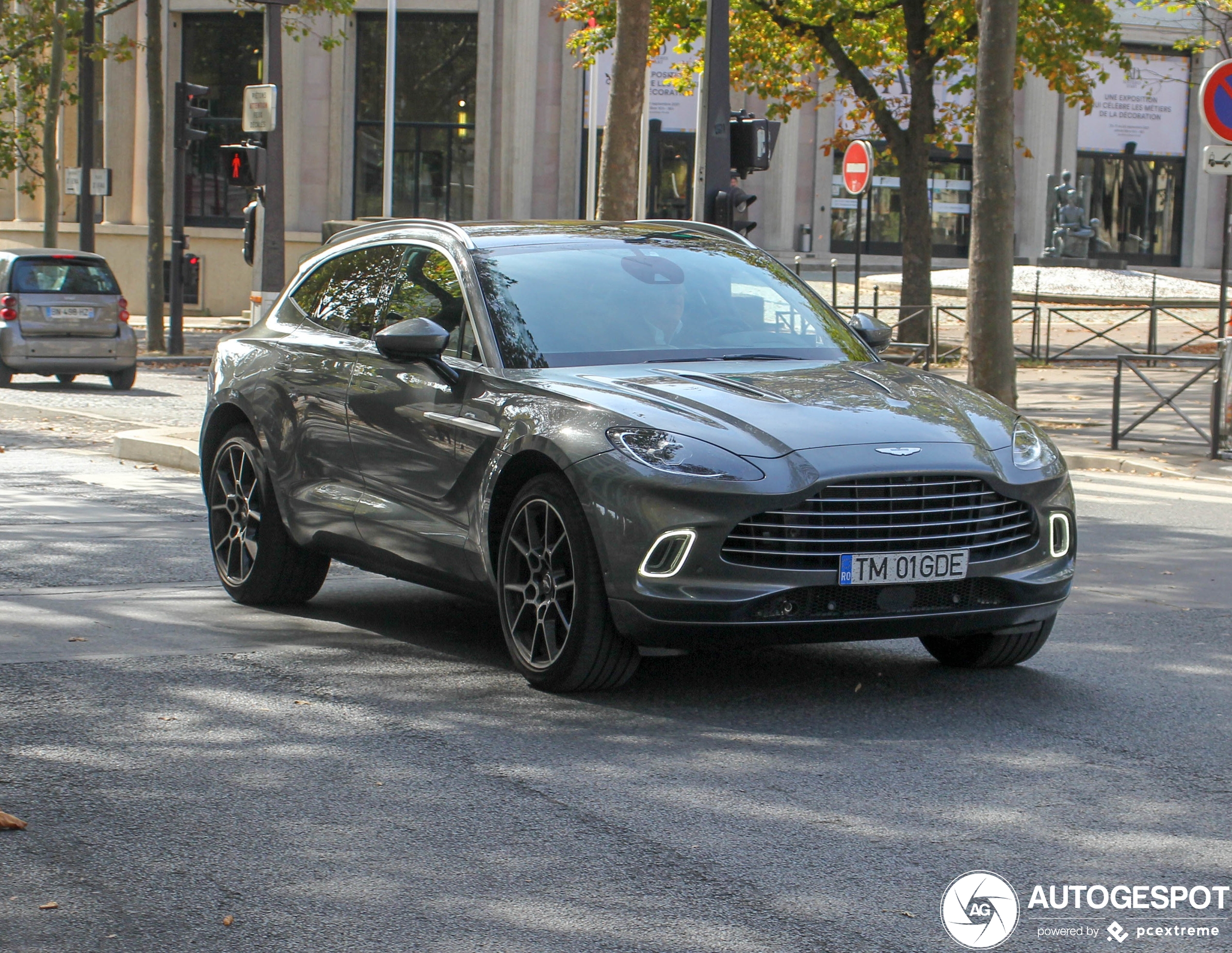 Aston Martin DBX