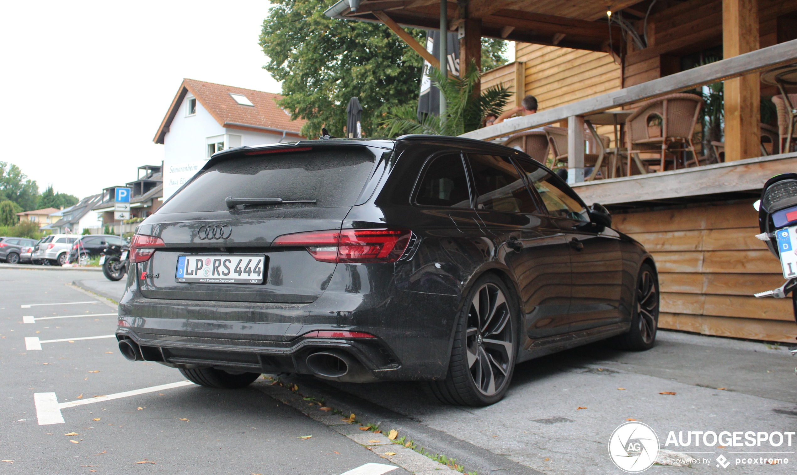 Audi RS4 Avant B9