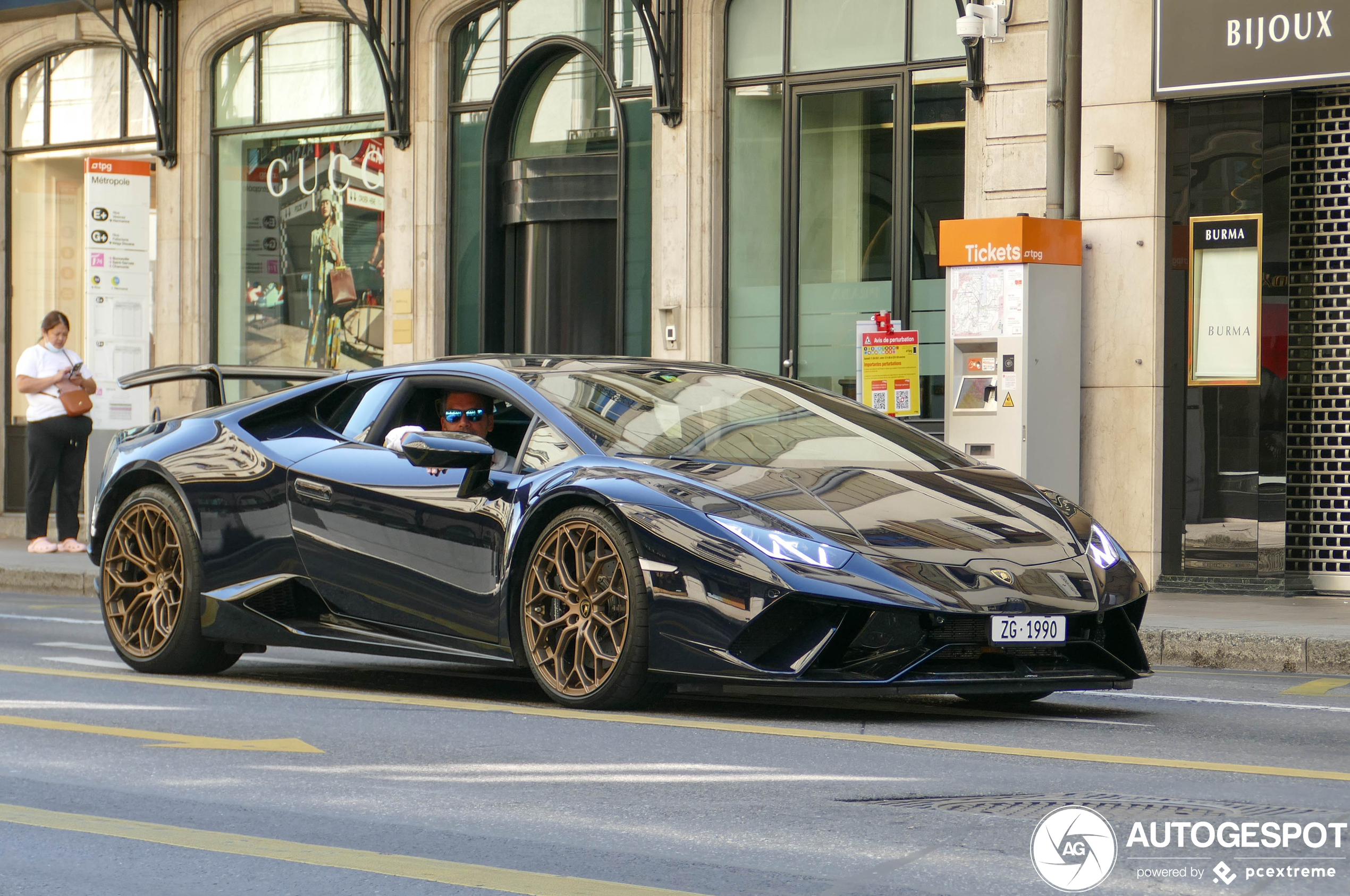 Lamborghini Huracán LP640-4 Performante