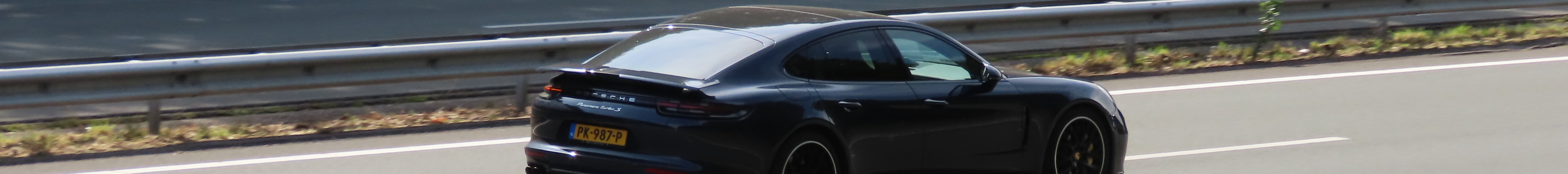 Porsche 971 Panamera Turbo S E-Hybrid