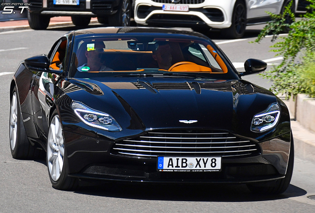 Aston Martin DB11