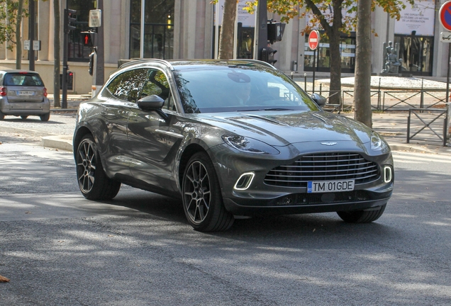 Aston Martin DBX